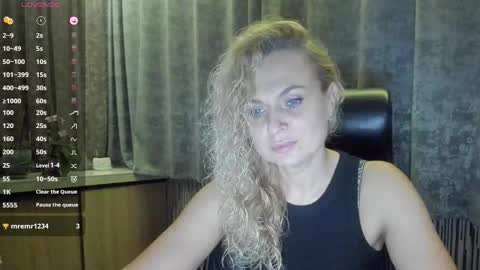 milanna_x online show from September 22, 8:22 pm