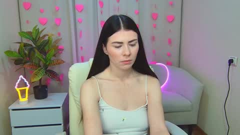 milasecretsss online show from February 8, 7:45 am