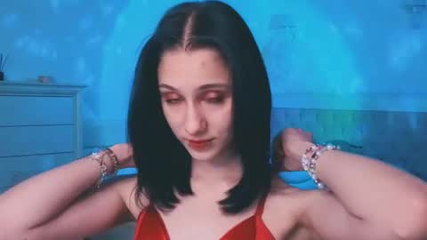 milavey online show from April 15, 4:58 pm