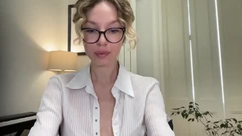 Snapshot of milayah chatting on September 24, 10:40 am Mila online show from September 24, 10:40 am