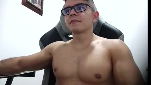 milcaritas3 online show from February 19, 6:59 pm