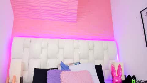 mile_loucrath online show from February 13, 11:58 pm