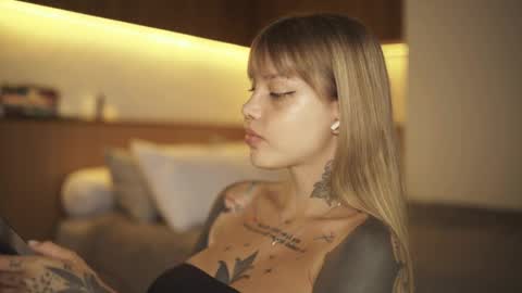 M  Telegram mamagotachannel online show from April 8, 7:52 am