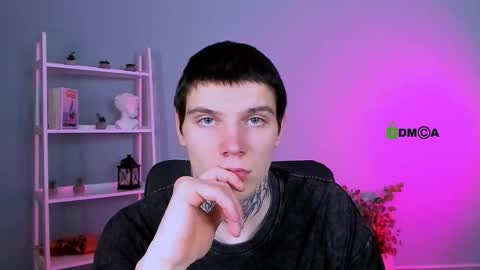 Sweet Miles online show from February 10, 7:40 pm