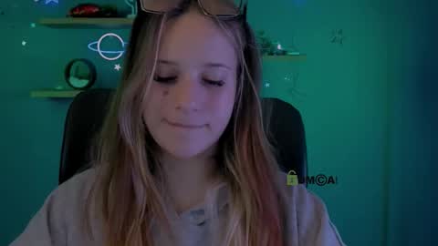 Sweet Miles online show from February 25, 8:18 pm