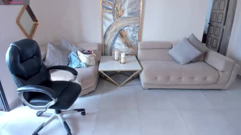 Miley Cruz  IG miley model23 online show from October 17, 7:38 pm