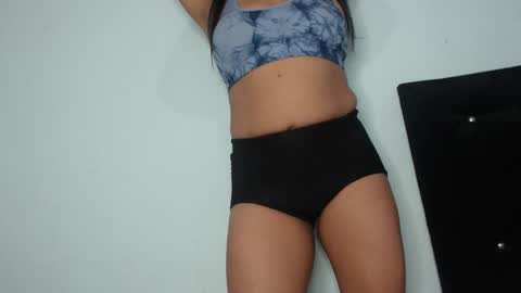 Anay velez online show from February 20, 5:59 am