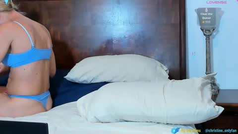 Snapshot of milf_hairy chatting on January 23, 5:31 pm Christine online show from January 23, 5:31 pm
