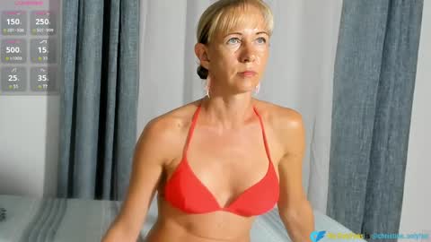 Snapshot of milf_hairy chatting on October 7, 12:46 pm Christine online show from October 7, 12:46 pm