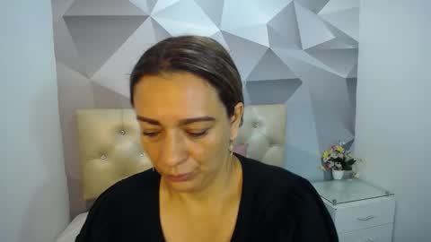 milf_hugeboobs online show from November 10, 10:47 am