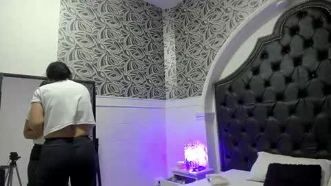 milf_march online show from April 23, 11:20 am