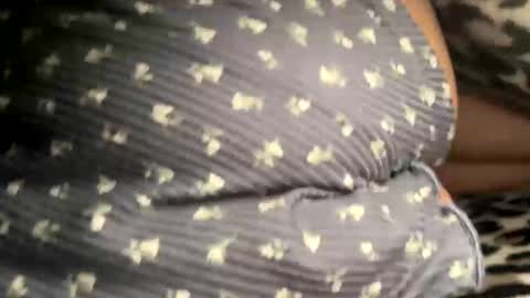 Snapshot of milfcandyxxx chatting on February 19, 9:06 am Milfcandyxxx online show from February 19, 9:06 am