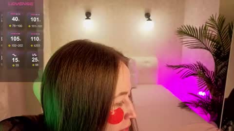 Snapshot of milfcruze chatting on November 20, 1:06 am milfcruze online show from November 20, 1:06 am