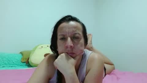 milfevha online show from January 12, 2:06 am