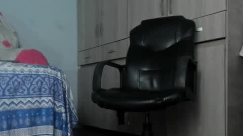 Snapshot of milff_danielaa chatting on February 11, 2:46 am Daniela online show from February 11, 2:46 am
