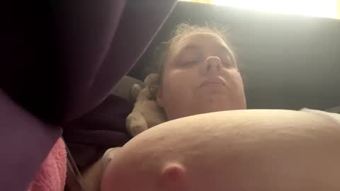 Snapshot of milfgem89 chatting on May 7, 4:12 pm BBW-Gem online show from May 7, 4:12 pm