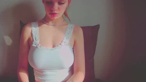 milia21 online show from October 26, 6:30 am