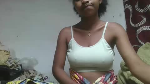 Snapshot of milinasy chatting on February 8, 3:26 pm milinasy online show from February 8, 3:26 pm