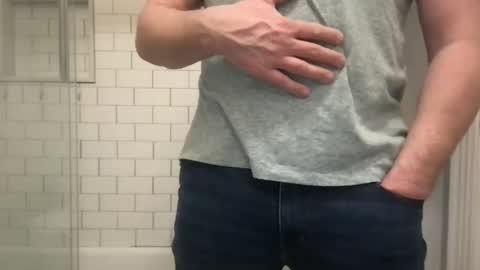 Snapshot of milkitdaddy chatting on December 24, 3:27 am milkitdaddy online show from December 24, 3:27 am