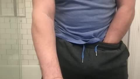 Snapshot of milkitdaddy chatting on January 1, 7:43 pm milkitdaddy online show from January 1, 7:43 pm