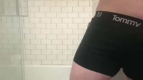 Snapshot of milkitdaddy chatting on January 7, 2:19 pm milkitdaddy online show from January 7, 2:19 pm