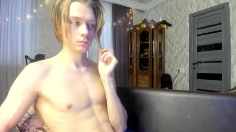 Isaac online show from January 8, 5:21 am