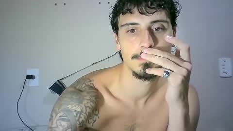 Snapshot of milkoffee chatting on December 2, 2:09 am milkoffee online show from December 2, 2:09 am