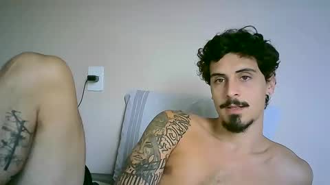 Snapshot of milkoffee chatting on December 7, 3:52 pm milkoffee online show from December 7, 3:52 pm