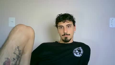 Snapshot of milkoffee chatting on December 13, 7:53 pm milkoffee online show from December 13, 7:53 pm