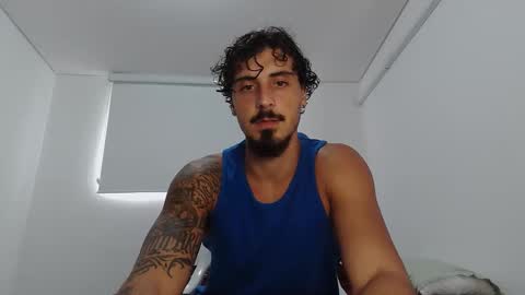 Snapshot of milkoffee chatting on March 1, 6:10 pm milkoffee online show from March 1, 6:10 pm