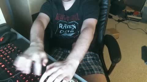 Snapshot of milkthiscock123 chatting on February 12, 4:40 am milkthiscock123 online show from February 12, 4:40 am