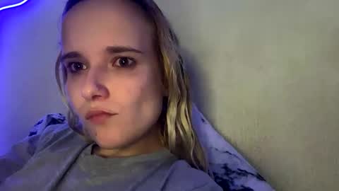 Snapshot of milkybaby269137 chatting on December 27, 7:03 pm milkybaby269137 online show from December 27, 7:03 pm