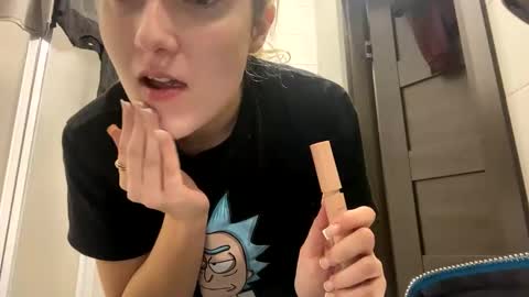 Snapshot of milkybaby269137 chatting on December 31, 4:04 pm milkybaby269137 online show from December 31, 4:04 pm