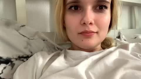 Snapshot of milkybaby269137 chatting on February 10, 11:15 am milkybaby269137 online show from February 10, 11:15 am