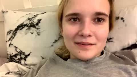 Snapshot of milkybaby269137 chatting on February 16, 5:48 pm milkybaby269137 online show from February 16, 5:48 pm