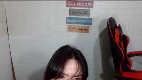 Snapshot of milkycumnel23 chatting on December 15, 11:45 am NEL 23 online show from December 15, 11:45 am