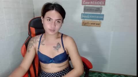 Snapshot of milkycumnel23 chatting on January 22, 6:31 pm NEL 23 online show from January 22, 6:31 pm