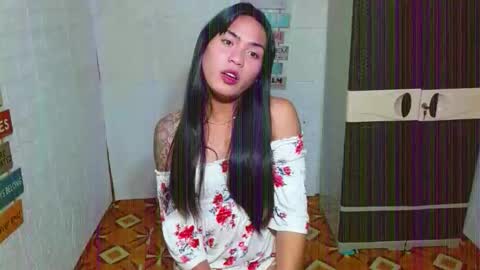 Snapshot of milkycumnel23 chatting on December 16, 3:06 pm NEL 23 online show from December 16, 3:06 pm