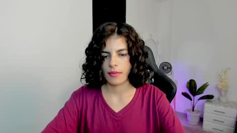 Snapshot of milla_pixxie chatting on December 19, 9:18 am Milagros online show from December 19, 9:18 am