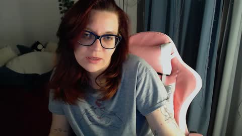 Milla online show from December 18, 8:36 pm