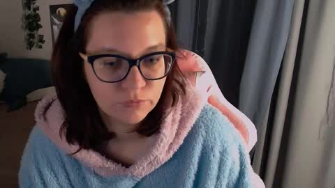 Snapshot of millapoolys chatting on January 12, 2:44 pm Milla online show from January 12, 2:44 pm