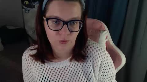 Snapshot of millapoolys chatting on February 24, 7:56 pm Milla online show from February 24, 7:56 pm