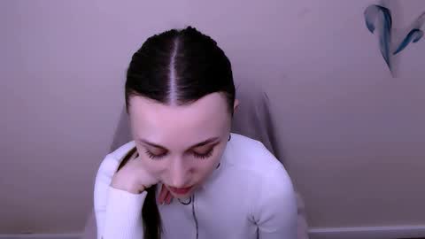 Snapshot of millasamsd chatting on February 14, 9:39 am Milla online show from February 14, 9:39 am