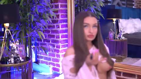 Milla online show from November 1, 5:53 am