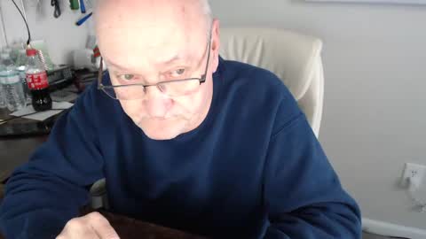 Snapshot of millenium0129 chatting on January 27, 1:30 pm millenium0129 online show from January 27, 1:30 pm