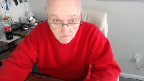 Snapshot of millenium0129 chatting on February 13, 5:11 pm millenium0129 online show from February 13, 5:11 pm