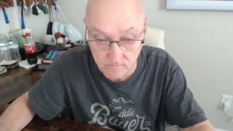 Snapshot of millenium0129 chatting on September 19, 4:07 pm millenium0129 online show from September 19, 4:07 pm