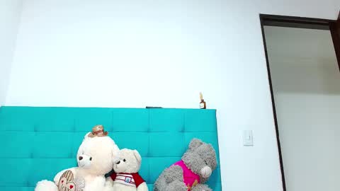 Snapshot of miller_sweet chatting on February 17, 7:21 pm Aleja online show from February 17, 7:21 pm