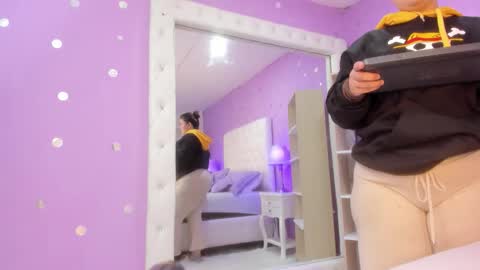 millers_rousse online show from February 21, 12:39 pm