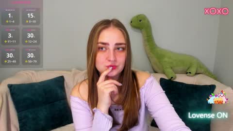 millibrooksss online show from April 7, 1:06 am